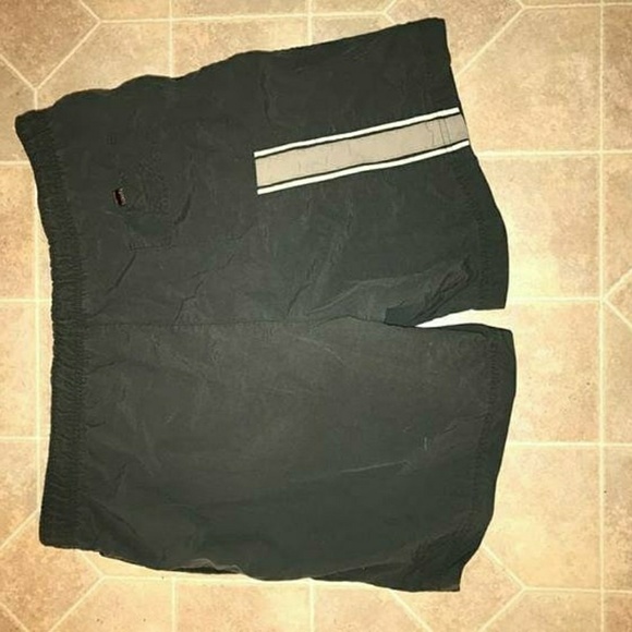 Vintage white sierra trunks - Picture 2 of 4